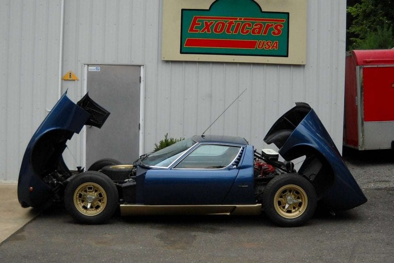 Lamborghini Miura engine and service