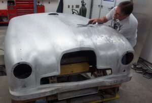 auto body technician aston-martin-body-repair